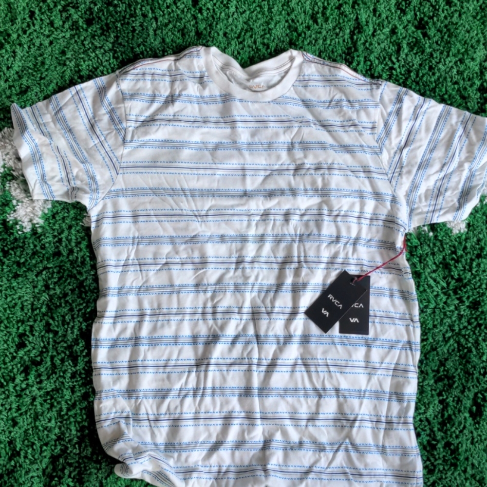 RVCA T-shirt brand new